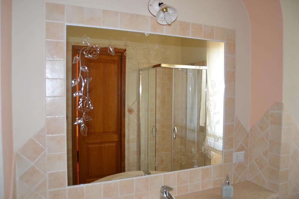 B&B La Pavoncella San Teodoro  Exterior photo